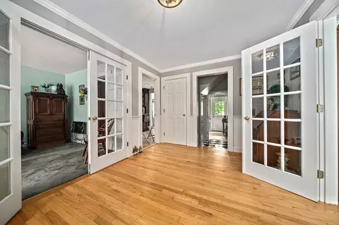 54 Smith Rd, Milton, MA 02186 photo 4