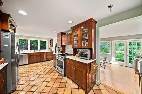 54 Smith Rd, Milton, MA 02186 photo 14