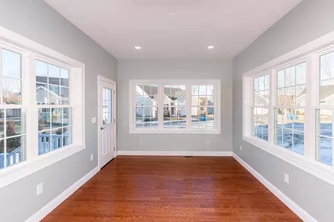 4 Par Five Ln #11, Dudley, MA 01571