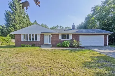 75 Griffin St, Palmer, MA 01069