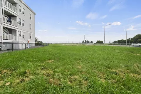 10 Surfside Rd #8, Lynn, MA 01902 photo 16