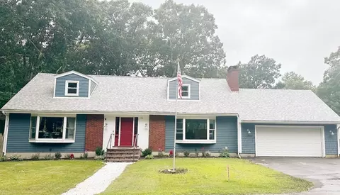 16 J Dr, Westport, MA 02790