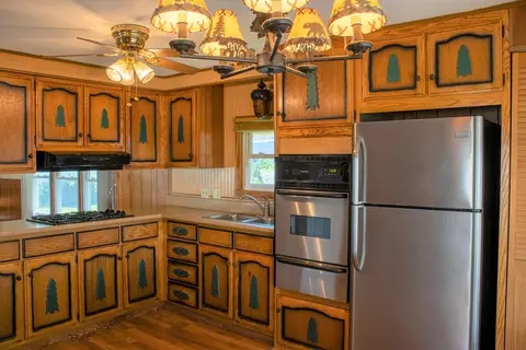 28 Lamplighter Ln, Springfield, MA 01119 photo 9
