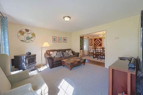 85 4th, Worcester, MA 01602 photo 9