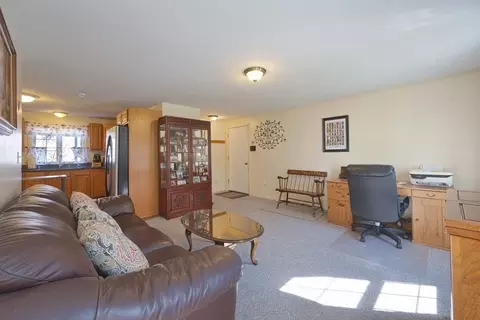 85 4th, Worcester, MA 01602 photo 6