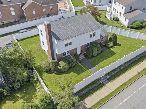 130 Weston St, Waltham, MA 02453