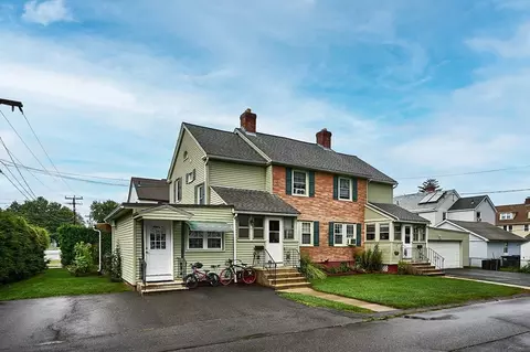 9-11 Lovell St, Easthampton, MA 01027