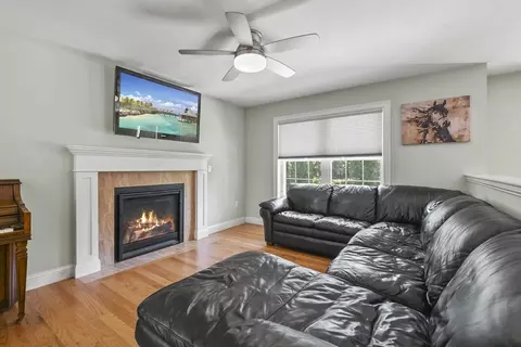 14 Avalon Dr, Attleboro, MA 02703 photo 23