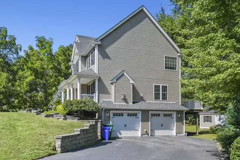 14 Avalon Dr, Attleboro, MA 02703 photo 3