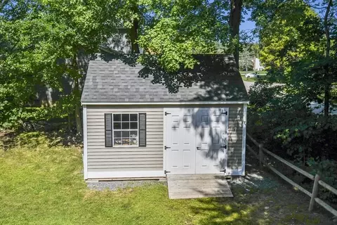 14 Avalon Dr, Attleboro, MA 02703 photo 39