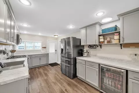39 Fenway Dr, Springfield, MA 01119 photo 7