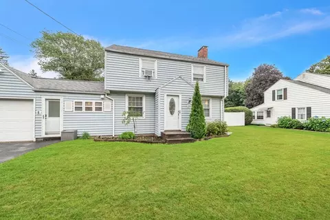39 Fenway Dr, Springfield, MA 01119 photo 4