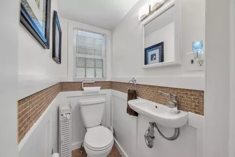 39 Fenway Dr, Springfield, MA 01119 photo 14
