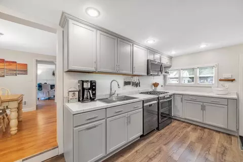 39 Fenway Dr, Springfield, MA 01119 photo 10