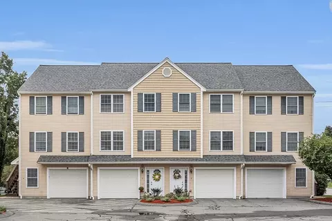 417 Hildreth St #3, Lowell, MA 01850