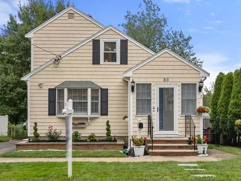 80 Beech St, Dedham, MA 02026 photo 3