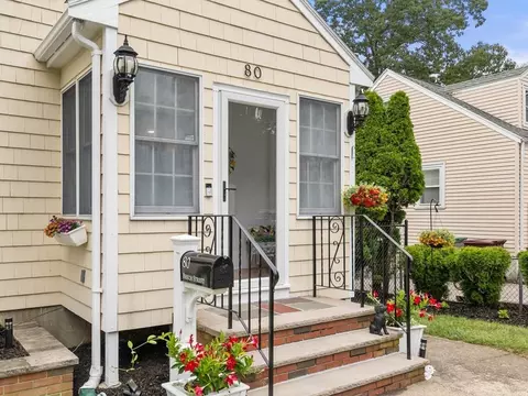 80 Beech St, Dedham, MA 02026 photo 4