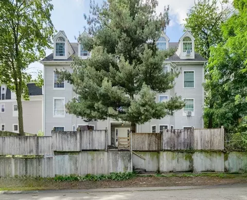 18 Windsor St, Worcester, MA 01605 photo 34