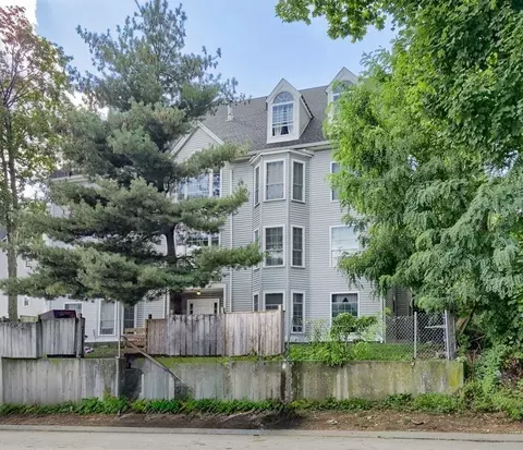 18 Windsor St, Worcester, MA 01605 photo 35