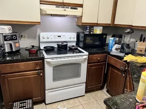 18 Windsor St, Worcester, MA 01605 photo 25