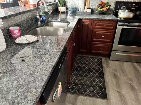 18 Windsor St, Worcester, MA 01605 photo 10