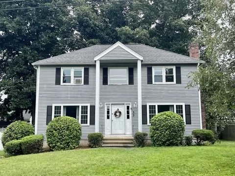 33 Offer St, Haverhill, MA 01835