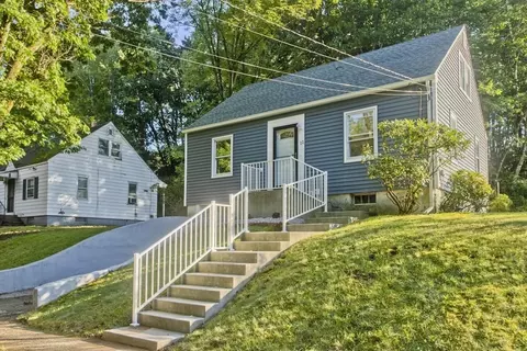 11 Anthony St, Springfield, MA 01104