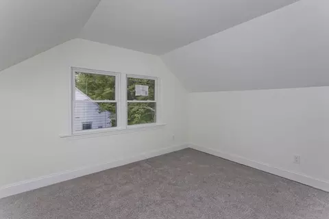 11 Anthony St, Springfield, MA 01104 photo 18