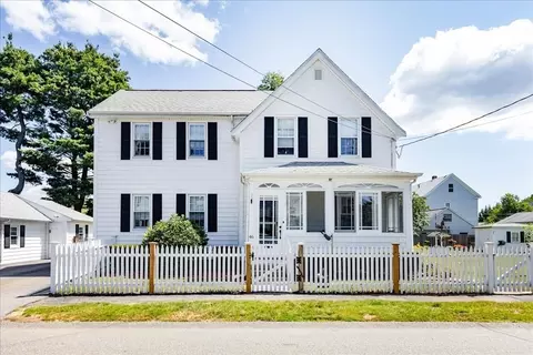 46 Grandfield St, Dedham, MA 02026
