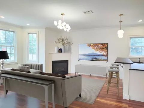 604 Freeport St #PH 5, Boston, MA 02122