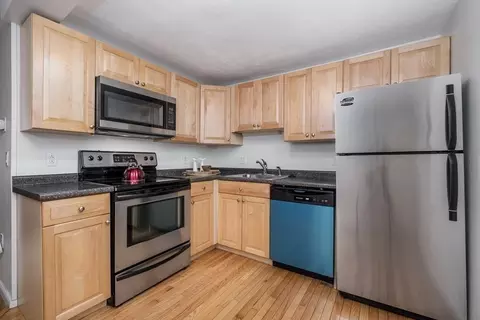 95 Maple St #8, Malden, MA 02148