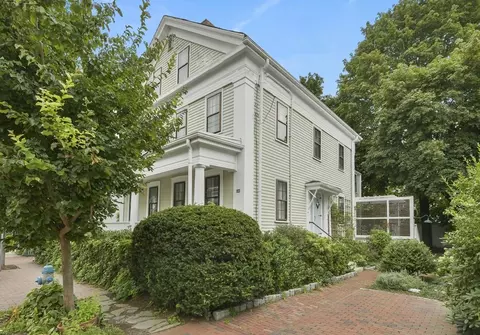 28 Tremont St, Cambridge, MA 02139
