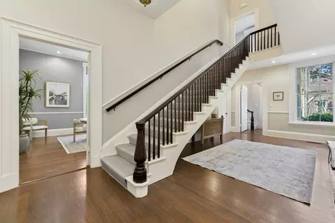 4 Berkeley St, Cambridge, MA 02138 photo 2