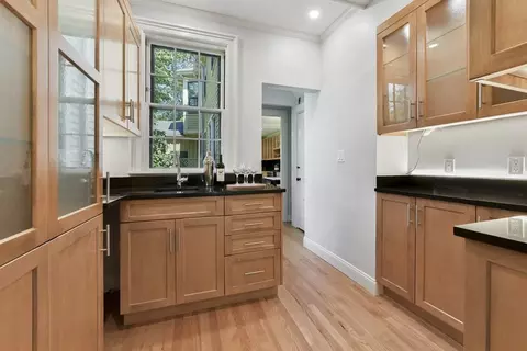 4 Berkeley St, Cambridge, MA 02138 photo 14