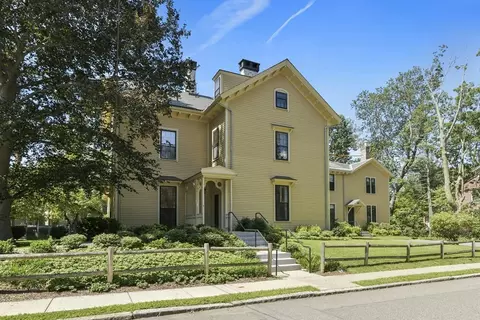 4 Berkeley St, Cambridge, MA 02138
