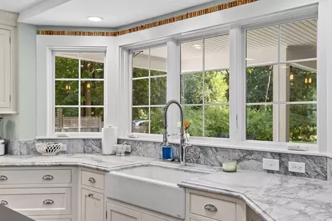 982 Main St, Hingham, MA 02043 photo 6