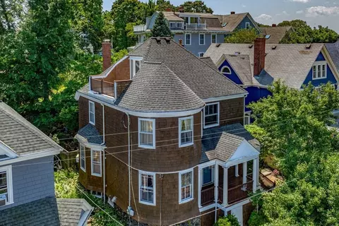 9 Ocean Ave, Salem, MA 01970