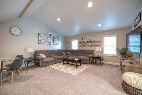 269 Locust St #269, Fall River, MA 02720