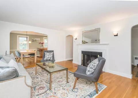 518 Great Plain Ave, Needham, MA 02492 photo 3