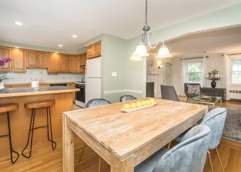 518 Great Plain Ave, Needham, MA 02492 photo 6