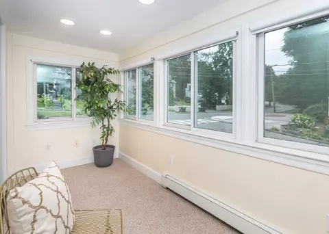 518 Great Plain Ave, Needham, MA 02492 photo 10