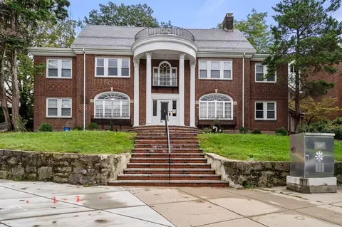 332 Jamaicaway #206, Boston, MA 02130