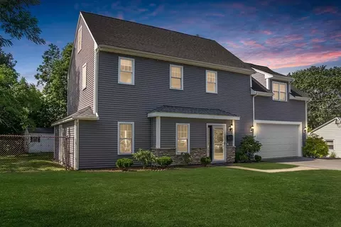 10 Farrant Rd, Natick, MA 01760