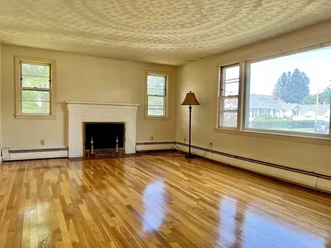 51 Purchase St, Worcester, MA 01606 photo 3