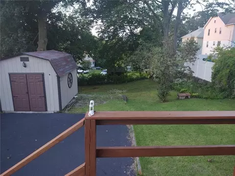 54 Unity St, Woonsocket, RI 02895 photo 9