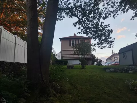 54 Unity St, Woonsocket, RI 02895 photo 10
