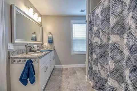 749 Cambridge St, Fall River, MA 02721 photo 14