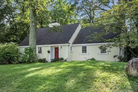 52 Alcott St, Acton, MA 01720