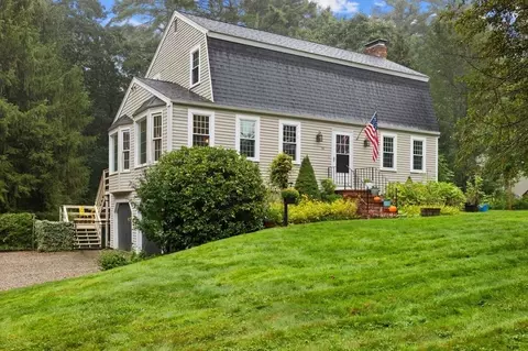 54 Indian Pond Rd, Kingston, MA 02364