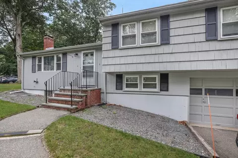 6 Roach Rd, Stoughton, MA 02072